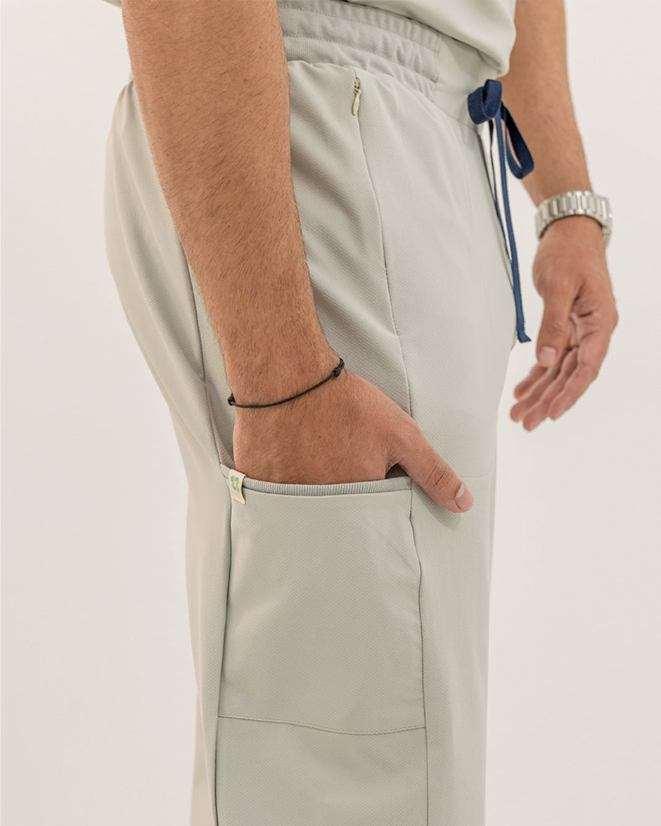 Pantalón geminis gris arena hombre