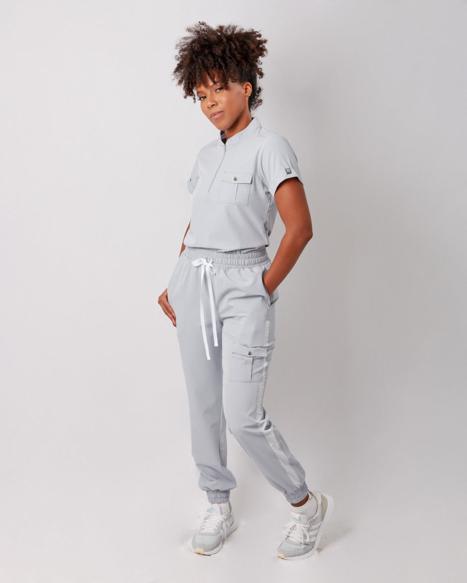 scrub quirurgico pantalon medico uniforme antifluidos saturn gris claro para mujer