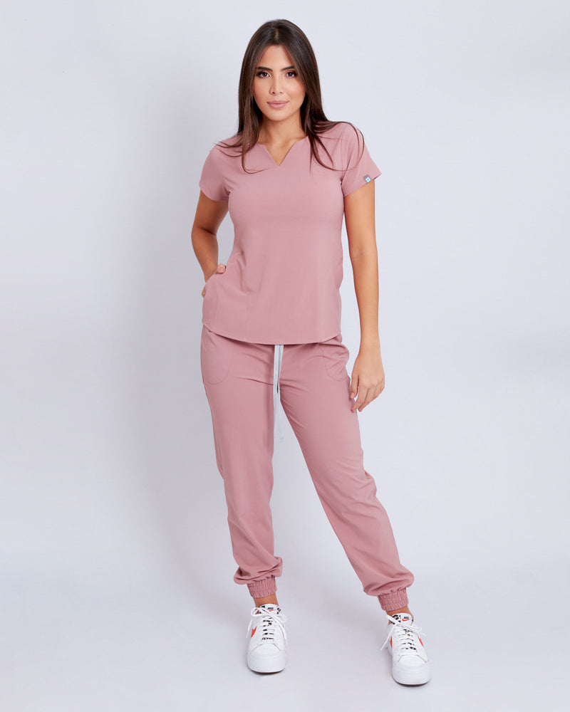 Blusa New Moon y Jogger New Comet