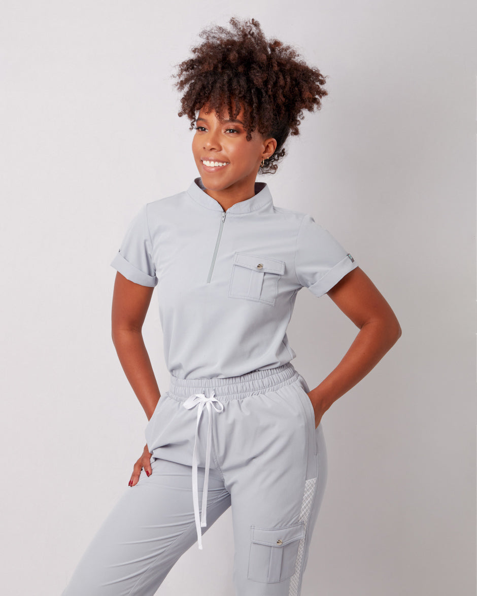 blusa medica uniforme antifluidos eclipse gris claro para mujer