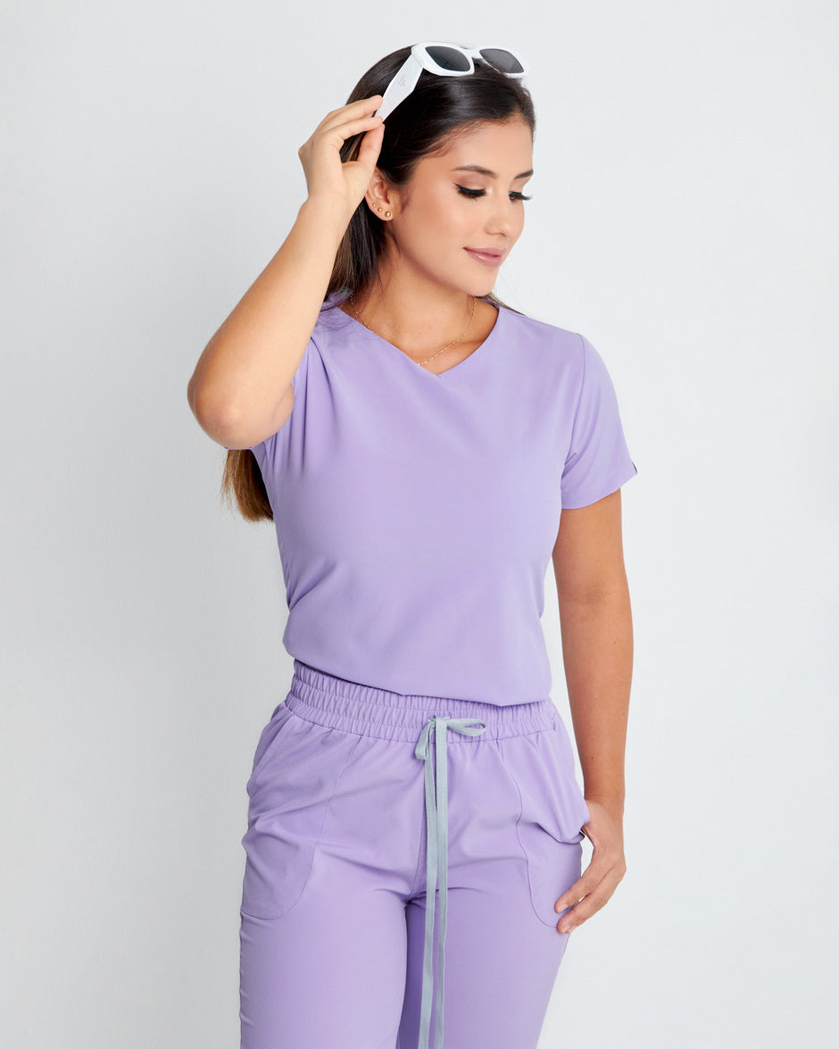 blusa medica uniforme antifluidos new space lila comodo