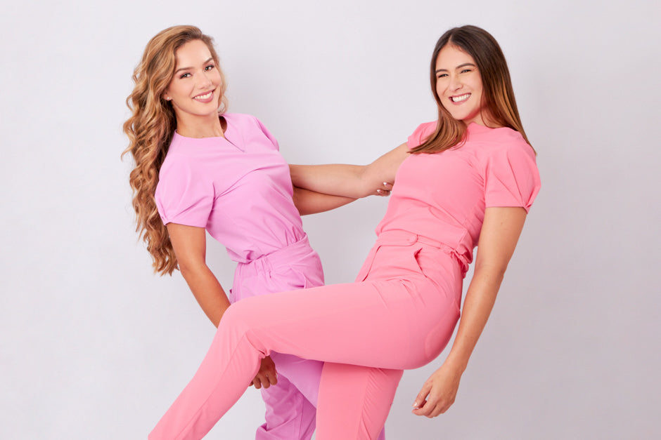 blusa medica uniforme antifluidos vega rosa barbie comodo