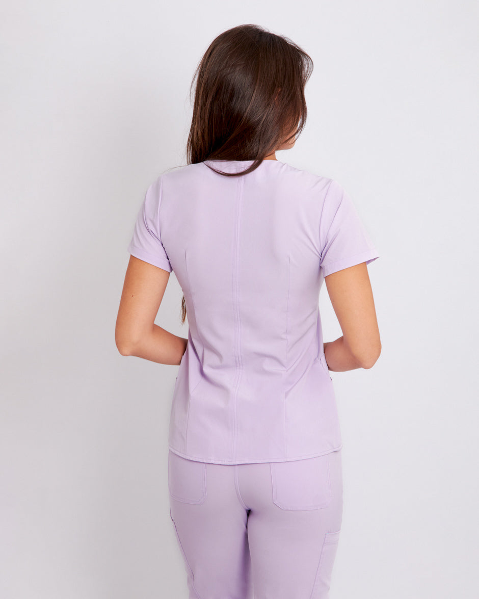 blusa scrub quirurjico antifluidos galaxy lila para mujer