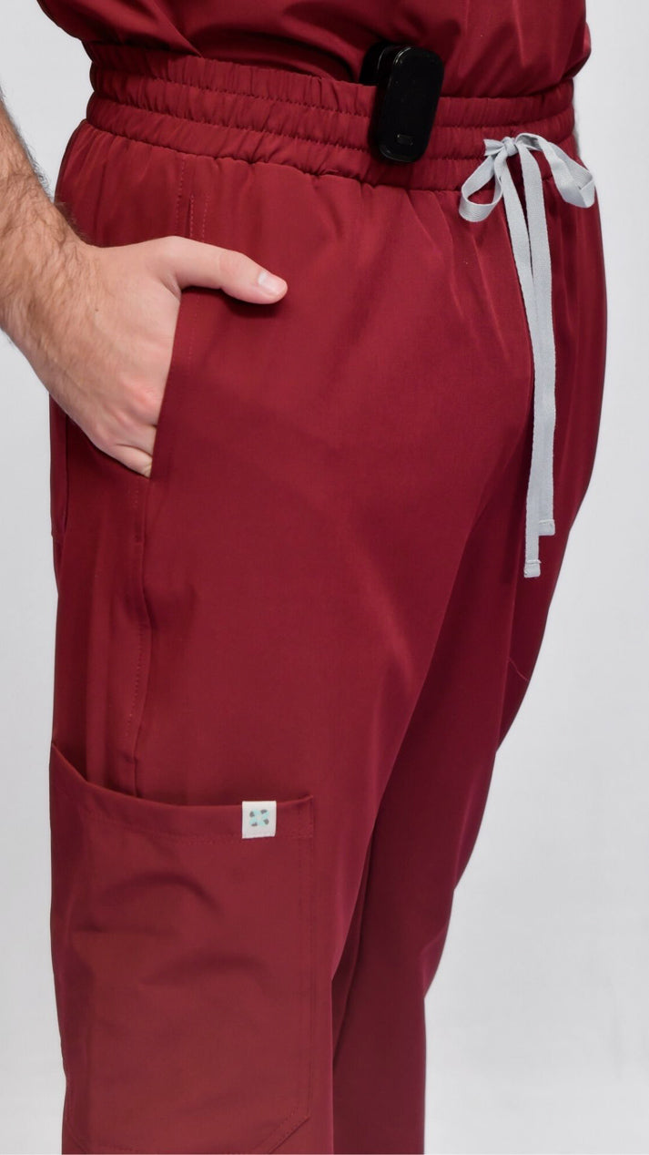 pantalon medico uniforme antifluidos pluton vinotinto bolsillos