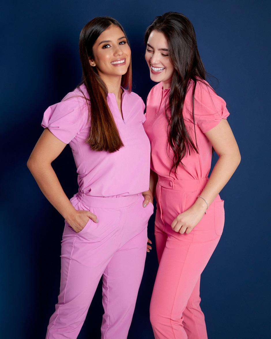 pantalon medico uniforme antifluidos sirius violeta